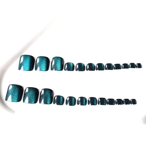 24 Stk. dunkelblaue Katzenaugen-Effekt Fußnägel zum Aufkleben in kurzer quadratischer Form