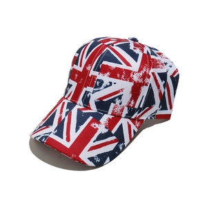 Détail de l'imprimé Union Jack vintage et de la texture vieillie de la casquette de baseball