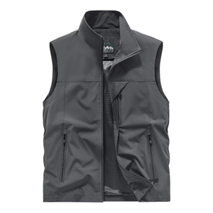 Gilet sportivo grigio scuro da uomo con tasche a zip e fodera interna traspirante