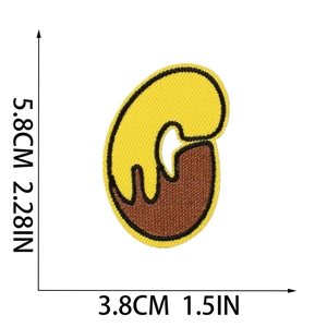 Detailed size measurement of bee-themed letter C embroidery patch, 5.8cm x 3.8cm