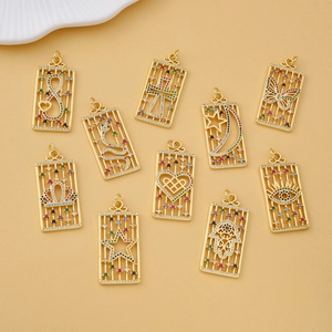 Damen Vintage Kupfer Tarotkarte Anhänger Halskette Gold Überzogen Bunter Strass Rechteck Stern Mond Herz Schmetterling Schmuck