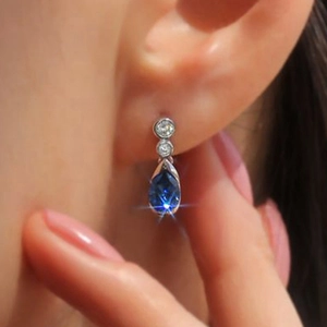 Pendientes de lujo estilo vintage francés con gema azul oscuro en forma de pera