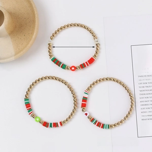 Three-piece Christmas elastic beaded bracelet set with colorful resin heart charms