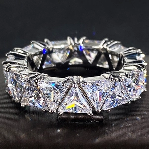 Luxury full eternity ring with triangle-cut zircons and silver plating for women