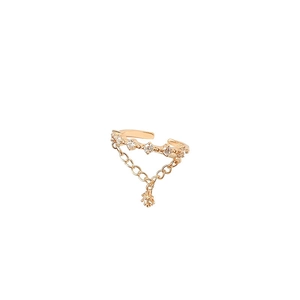 Gold star chain open ring with sparkling crystal bar for a trendy geometric jewelry look