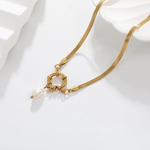 18K gold plated stainless steel snake chain necklace with freshwater pearl pendant