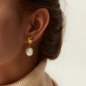 Elegant gold baroque pearl drop earrings for women with natural freshwater pearl detail