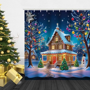 Vue détaillée du rideau de douche de Noël avec bonhomme de neige et cabane sous la neige
