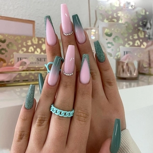 Press On Nails Long Coffin Matcha Green French V Tip Glitter Rhinestone Fake Nails For Women