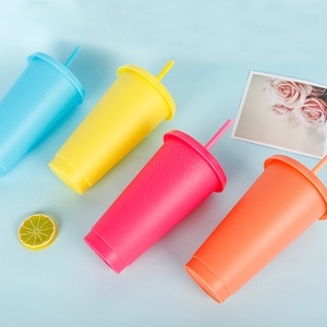 Gobelet en plastique pailleté de 710ml avec paille et couvercle, tasse à boisson glacée.