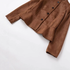 Braune Damenjacke aus Wildlederimitat mit Rundhalsausschnitt und Taillierung