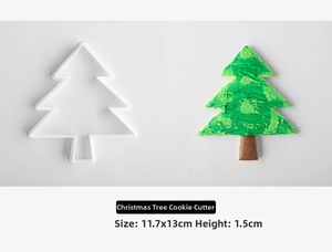 Detailed Christmas tree cookie cutter tool with a 11.7x13cm green frosting biscuit