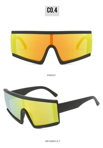 Detailansicht der polarisierten Oversized-Sportsonnenbrille mit orangefarbenem Spiegelglas