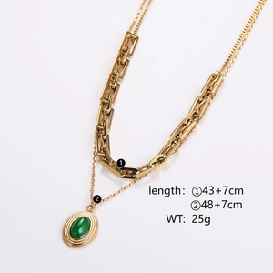 Retro layered gold necklace with emerald green gemstone pendant and size dimensions