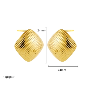 Detailed view of 18k gold stainless steel square hoop earrings with striped texture and dimensions