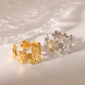 Anelli a fiore in acciaio inossidabile oro 18K e argento con finitura in metallo spazzolato