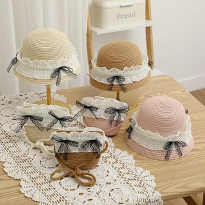 Ensemble chapeau de paille et sac assorti pour filles avec dentelle et nœud en résille