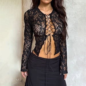 Haut court sexy Y2K en dentelle noire avec laçage et manches longues pour femmes