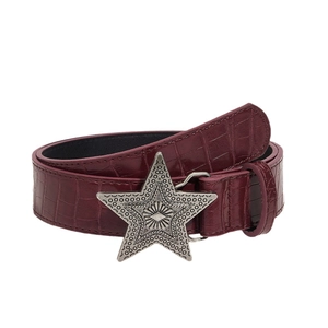 Ceinture vintage en cuir crocodile rouge foncé avec boucle étoile argentée géante