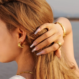 French palace style jewelry set in gold stainless steel with wooden line textures