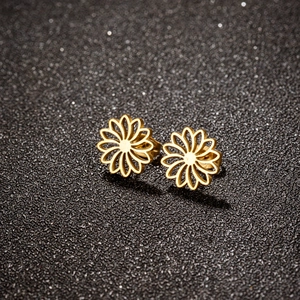 Hollow Flower Stud Earrings Stainless Steel Minimalist Lotus Daisy Shape 18K Gold Plated Jewelry For Women Daily Wear