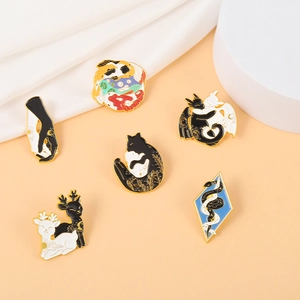 Broche Épinglette En Émail Artistique Animal Yin Yang Soleil Lune Céleste Étreinte Badge En Alliage Unisexe