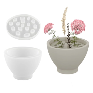 Makroansicht des Silikonform-Sets für DIY-Blumenhalter in Lotoskern-Optik
