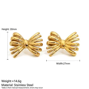 Boucles d'oreilles nœud doré en acier inoxydable avec design torsadé minimaliste