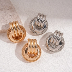 Orecchini a griglia multistrato in oro e argento con design a maglia intrecciata e ritorta