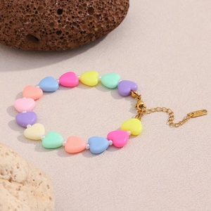 Colorful dopamine-style acrylic heart bead bracelet with adjustable gold lobster clasp