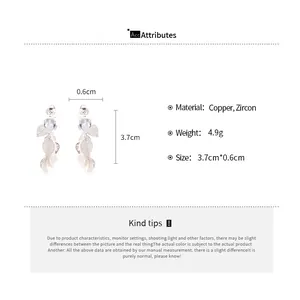 Tableau des tailles pour boucles d'oreilles feuilles en argent avec détails de zircon