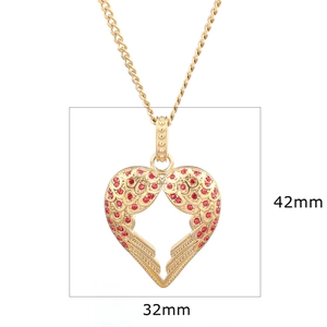 Collana con ali d'angelo e cuore dorato con cristalli rossi, ciondolo 42x32 mm