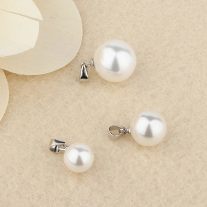 Runder Muschelperlen Anhänger Charm Mit 925 Sterling Silber Verschluss Für DIY Halsketten Schmuckherstellung Elegant Weiß