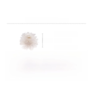 Detail view of floral hair claw with acrylic material, pearl accents and dimensions
