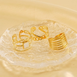 Set di tre anelli aperti geometrici in acciaio inossidabile placcato oro 18k per donna