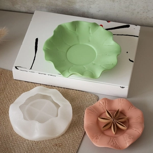 Stampo in silicone a foglia di loto per sottobicchieri in resina e vassoi in gesso