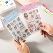 Gros plan sur d'adorables autocollants de récompense pour enfants aux thèmes variés