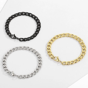 Colliers classiques à maillons cubains en acier noir, or et argent avec fermoir mousqueton
