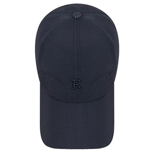 Breathable mesh baseball cap in navy blue with R embroidery and polka dot top button