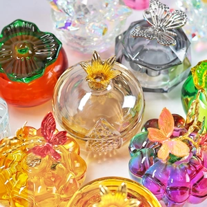 Gradient crystal nail art cup with diamond lid and butterfly ornament set in vibrant colors