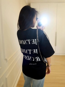 Oversized black crewneck T-shirt with white Je T'aime graphic print on the back