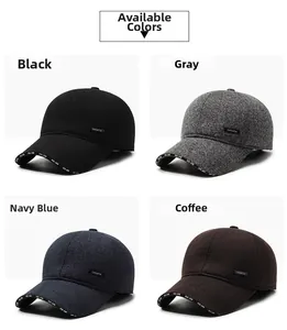 Detailansicht von Winter-Basecaps in Schwarz, Grau, Marineblau und Kaffee-Wollstrukturen