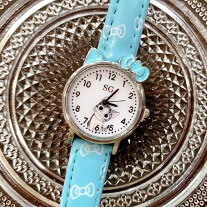 Cute cartoon cat quartz watch for girls with light blue leather strap and silver case