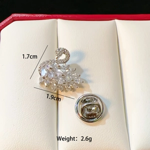 Silver swan brooch with crystal inlay and clutch back, size 1.7cm by 1.9cm