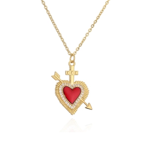 Collana dorata con pendente a cuore in smalto rosso, croce e dettagli in zirconi