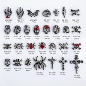 Halloween Nailart Charms Set mit Spinnen, Totenköpfen und Fledermäusen aus Metall