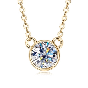 Close-up of D color Moissanite stone set in 18K gold S925 sterling silver pendant