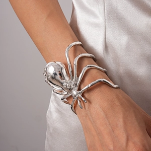 Exaggerated silver spider open cuff bracelet with sparkling rhinestones for women