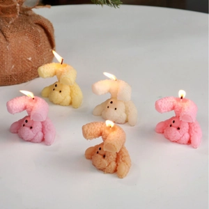 Cute bear-shaped aromatherapy candles in colorful macaron tones for home decor gift