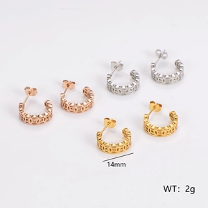 Fashionable hollow coin-pattern C-shaped earrings in gold silver and rose gold colors